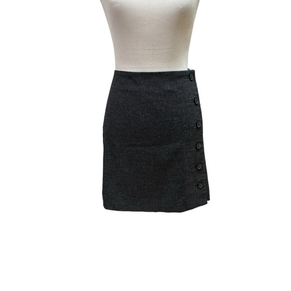 Banana Republic Dresses & Skirts - Banana Republic Women's Size 6 Mini Pencil Skirt Wool Blend with Accent Buttons